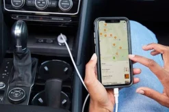 Otterbox USB Car Charger- USB C Premium 18w (schwarz) 7 Otterbox USB Car Charger- USB C Premium 18w (schwarz) -Klipsch Shop a101857 637726539269882624 700x700 vcenterhcenter.jpeg