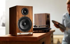 Audioengine Lautsprecher - HD6 (walnuss (walnut)) -Klipsch Shop a12864 636434943493204537 700x700 vcenterhcenter.jpeg