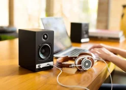 Audioengine Lautsprecher - HD3 (schwarz) -Klipsch Shop a12923 636434943729519285 700x700 vcenterhcenter.jpeg