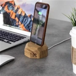Woodcessories EcoDock Ladestation Für IPhone (eiche) -Klipsch Shop a47017 636802903160405442 700x700 vcenterhcenter.jpeg