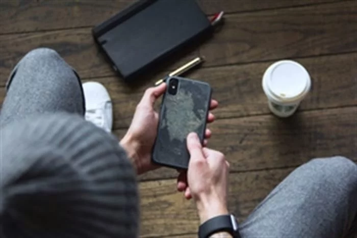 Woodcessories Stone Edition EcoBump Für IPhone X/XS (camo Grau) 8 Woodcessories Stone Edition EcoBump Für IPhone X/XS (camo Grau) – Bild 6