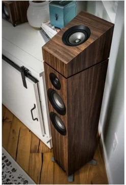 Jamo Lautsprecher - S 807 (walnuss (walnut)) -Klipsch Shop a90632 637559724311731195 700x700 vcenterhcenter.jpeg