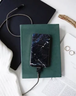 IDEAL OF SWEDEN Kabel - Lightning, USB 1m (Maple) -Klipsch Shop a98009 637665989619366328 700x700 vcenterhcenter.jpeg